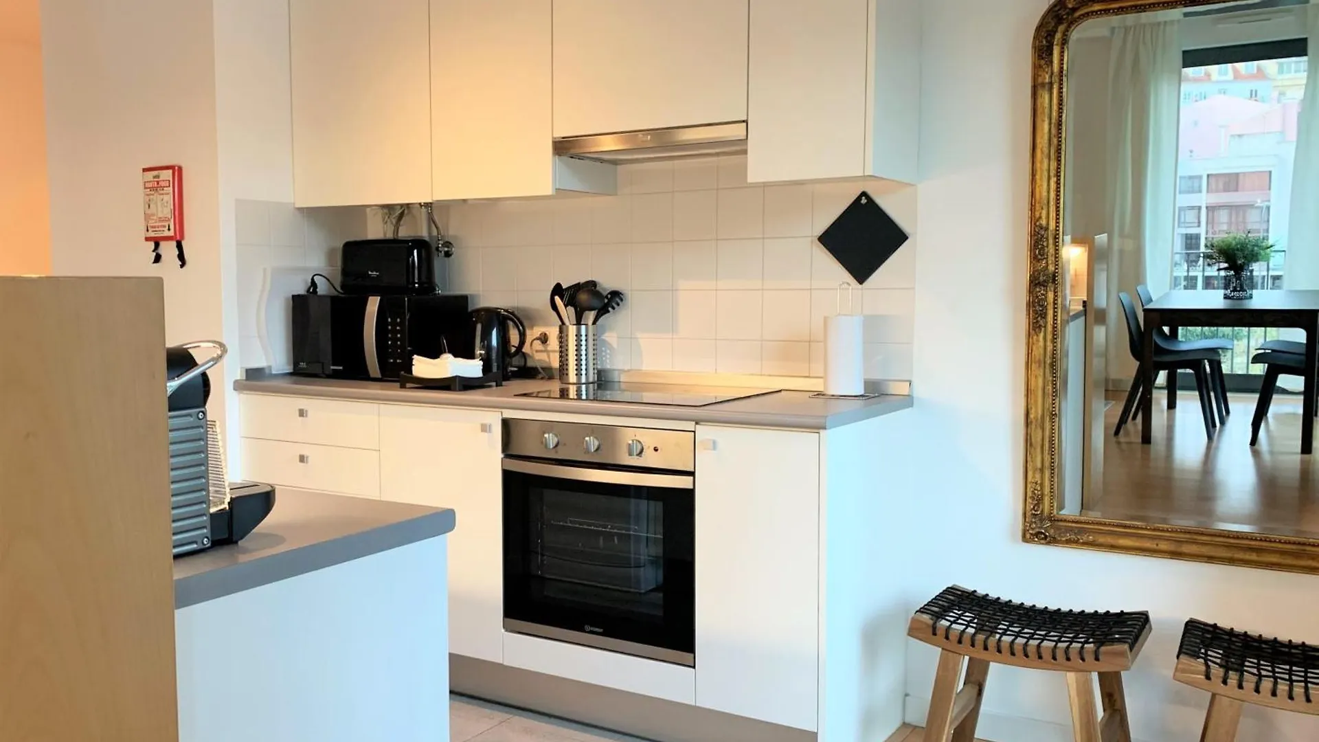 Apartment Mm3 Very Central Baixa-Rossio! Castle View And Free Parking! Lisbon